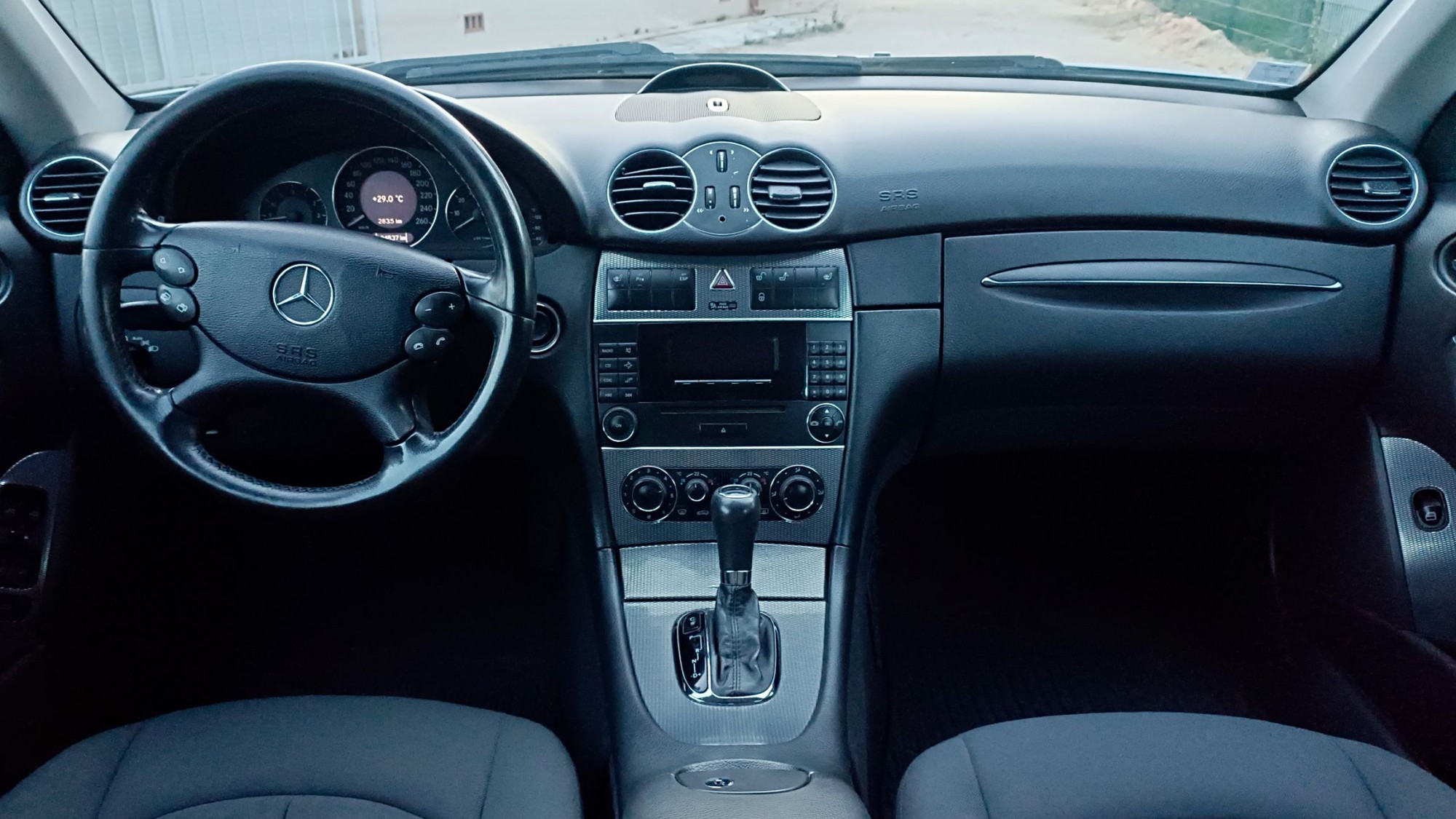 Mercedes CLK 200K — photo 10