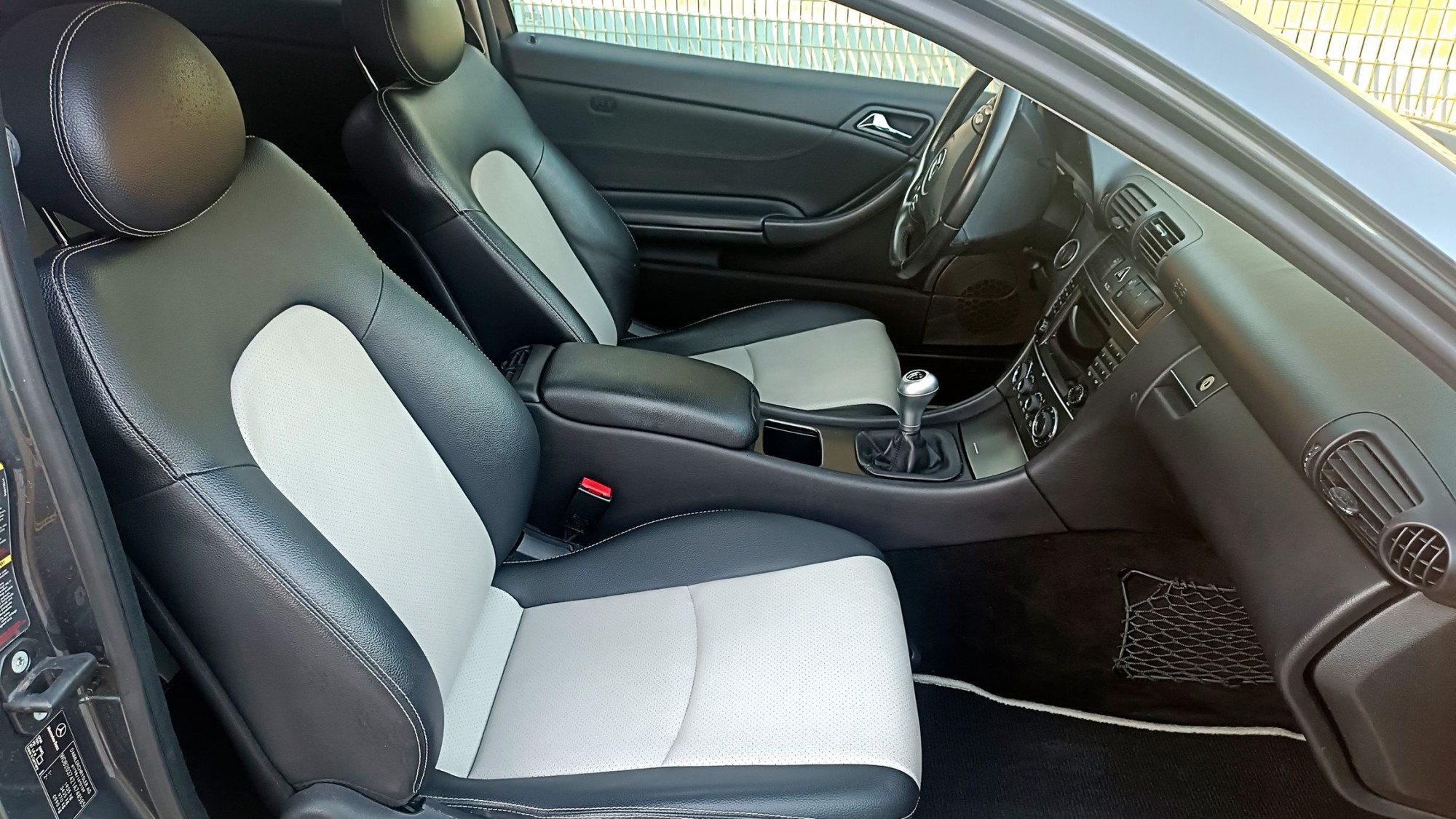 Mercedes C 200K — photo 6