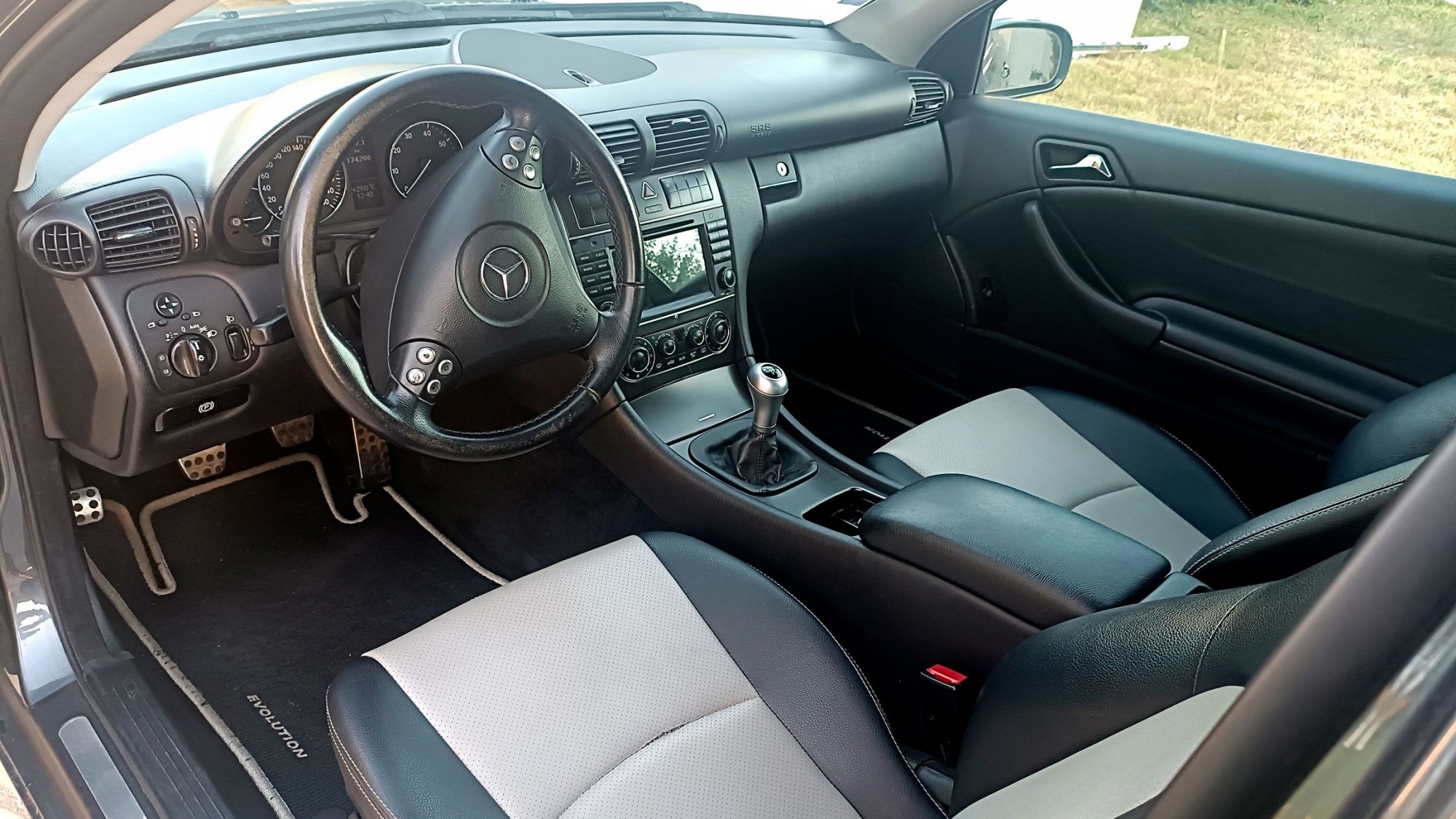 Mercedes C 200K — photo 8