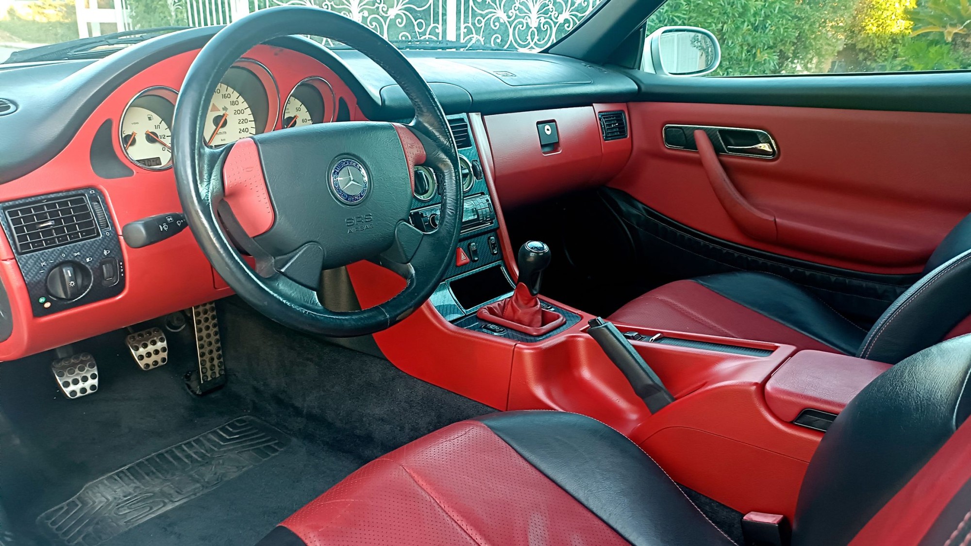Mercedes SLK 200 — photo 7