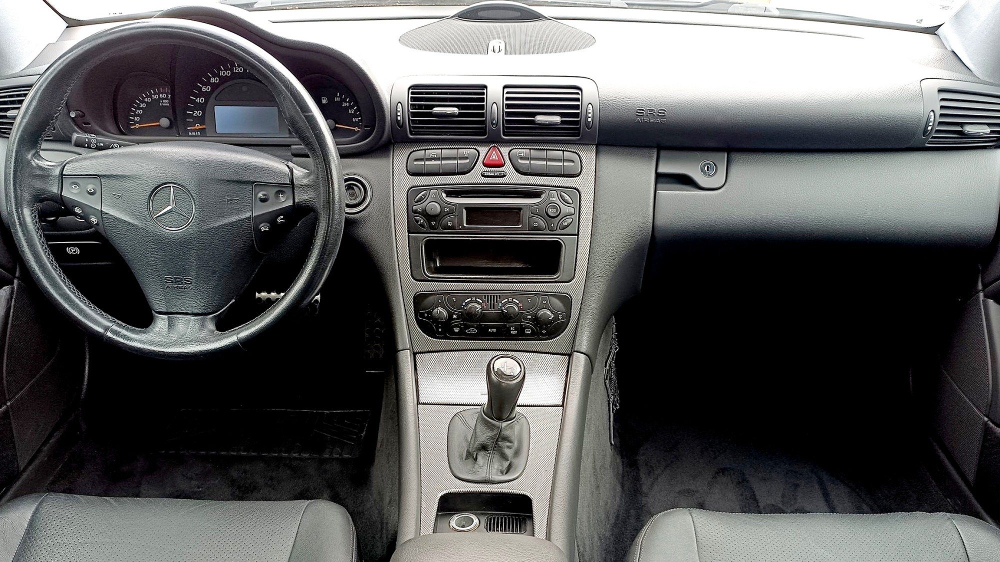Mercedes C 230K — photo 9
